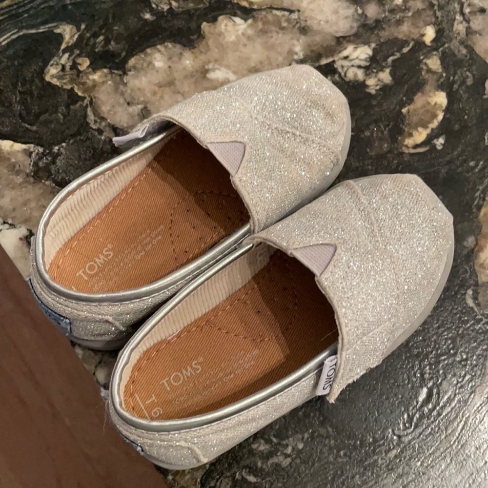 Toddler Toms